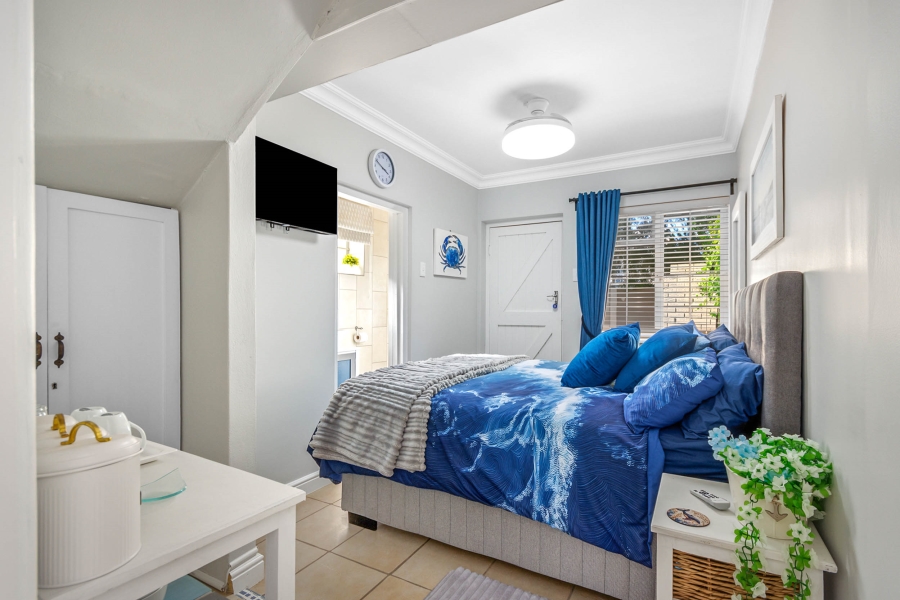 4 Bedroom Property for Sale in Gordons Bay Village Western Cape